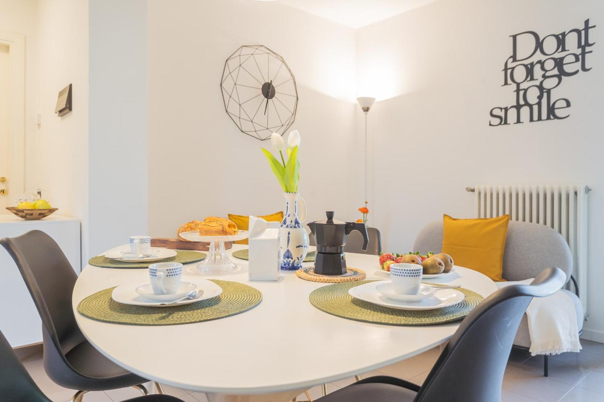 Ponente Balcony & Garden By Rent All Como กราเวโดนา ภายนอก รูปภาพ