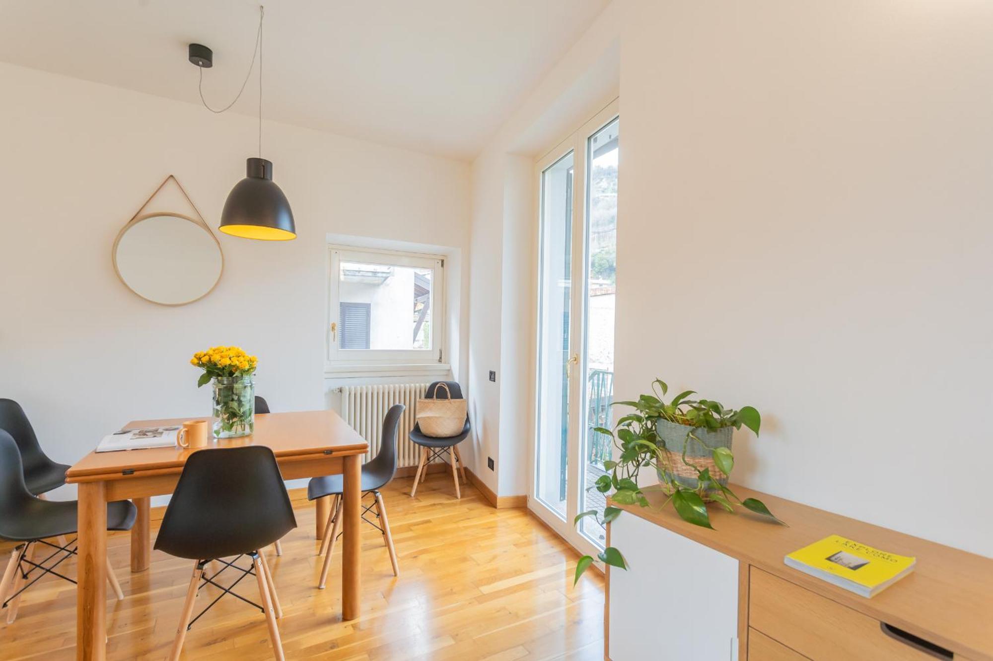 Ponente Balcony & Garden By Rent All Como กราเวโดนา ภายนอก รูปภาพ